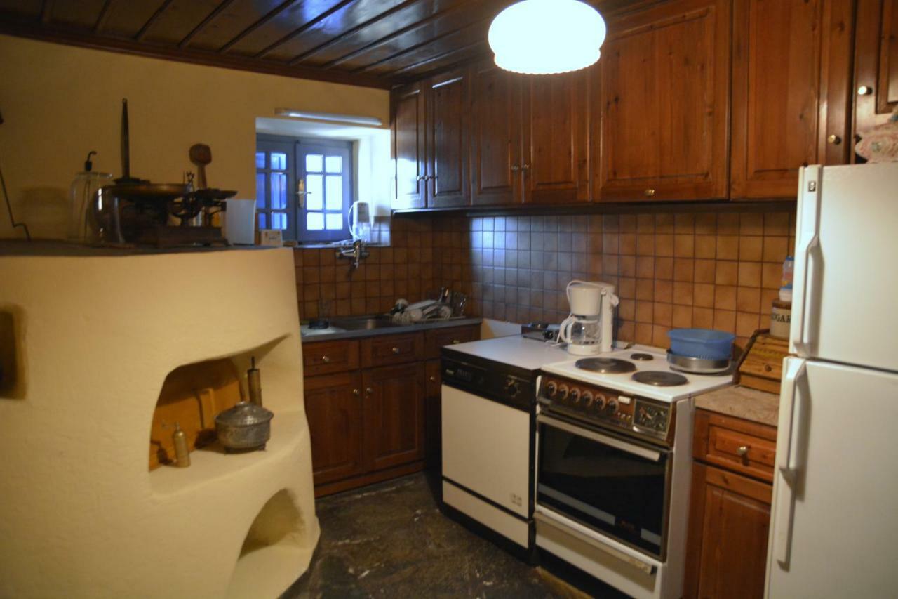 Petroto House Guest House Fragkades ภายนอก รูปภาพ
